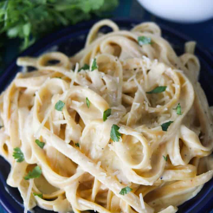 Instant Pot Fettuccine Alfredo