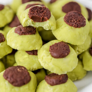 sugar free chocolate mints recipe stacked on a white plate