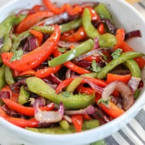 air fryer green peppers mixed with onions ready to serve