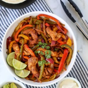 air fryer fajitas with chicken and peppers