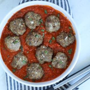 juicy meatballs air fryer recipe in tomato sauce