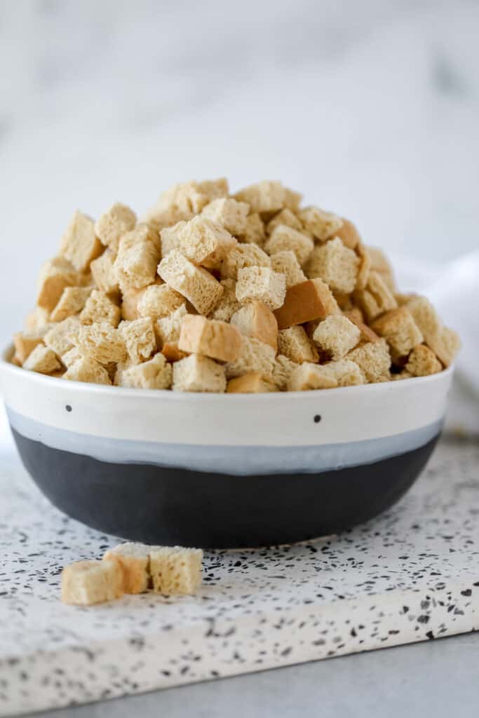 Drying Bread for Stuffing (2 Ways!) Whole Lotta Yum