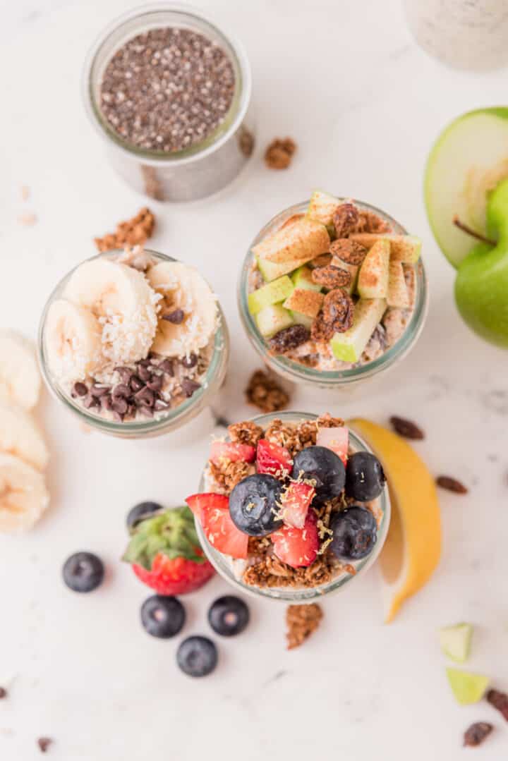 Healthy Overnight Oats (with Chia Seeds and Yogurt) 3 Ways!