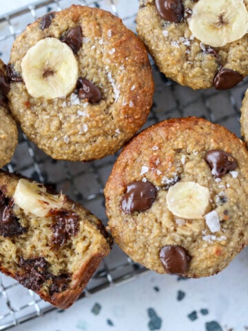 protein muffins with banana and chocolate chips