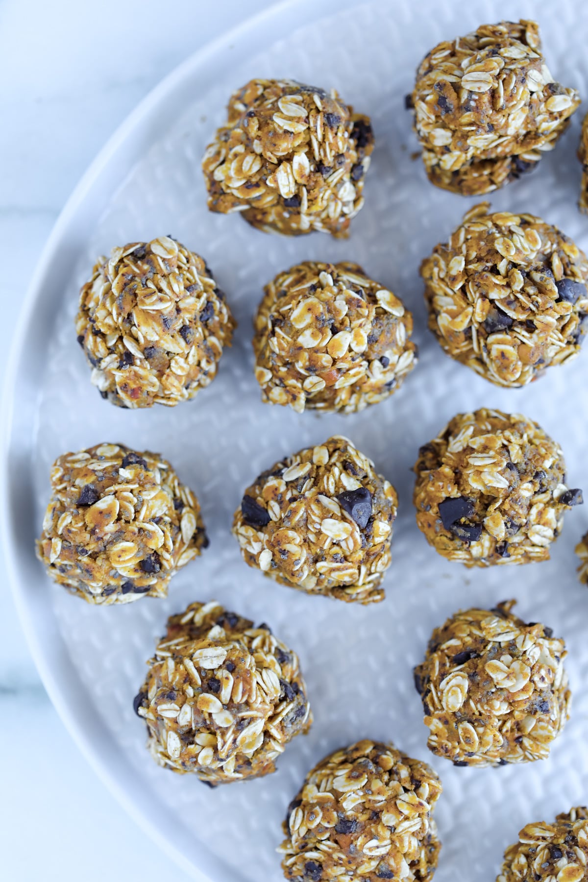protein pumpkin bites that are no bake rolled into balls and put in the fridge to chill