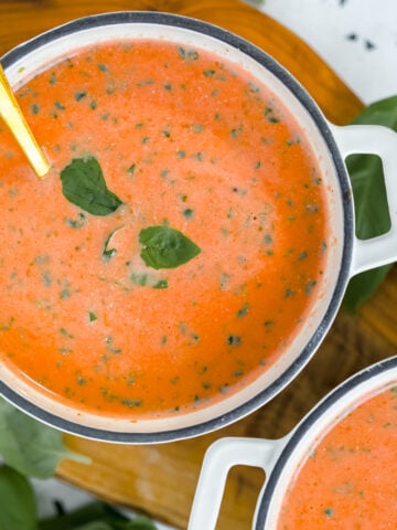 high protein tomato soup featured image
