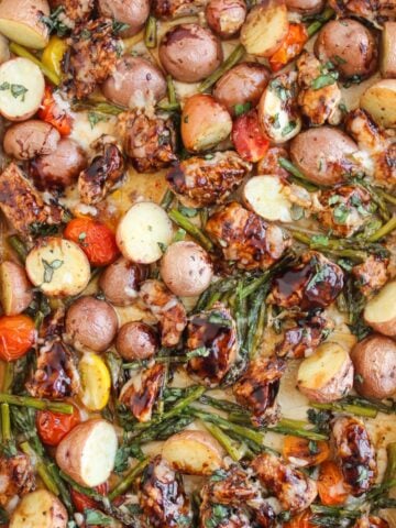 Oven Baked Balsamic Chicken Breast & Veggies