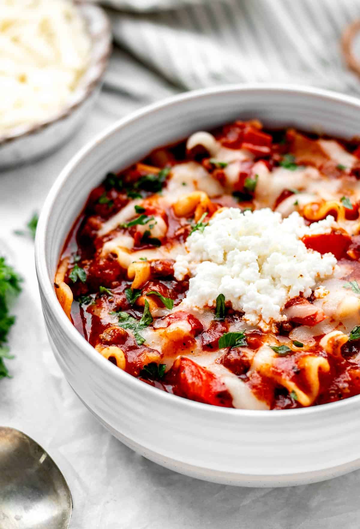 Healthy Slow Cooker Lazy Lasagna Soup